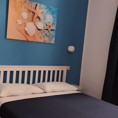 Le Quattro Stagioni Bed & Breakfast Genoa Luaran gambar