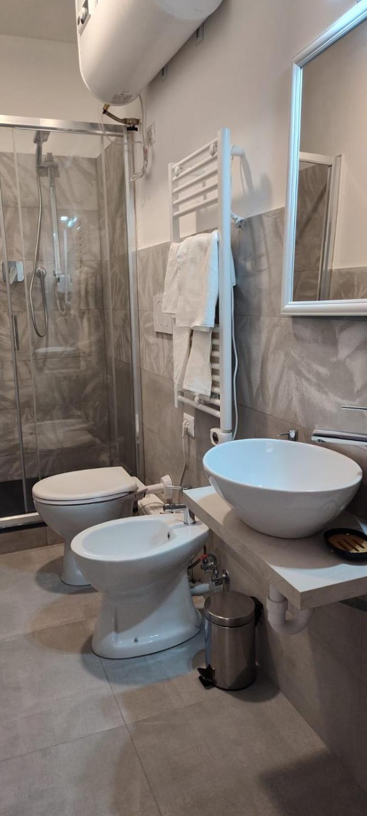 Le Quattro Stagioni Bed & Breakfast Genoa Luaran gambar