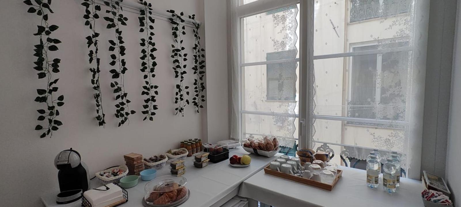 Le Quattro Stagioni Bed & Breakfast Genoa Luaran gambar